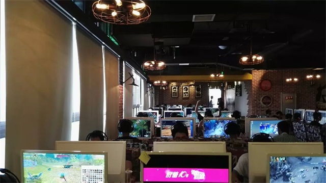 重庆最大网吧--冰雷破网吧
